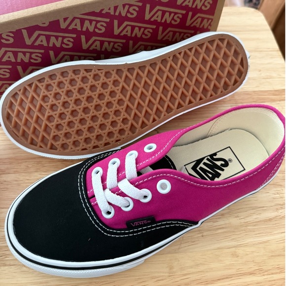 Vans Authentic Pop Raspberry Rose Black Canvas Low Top Sneakers Womens US 6 NEW - Picture 4 of 8